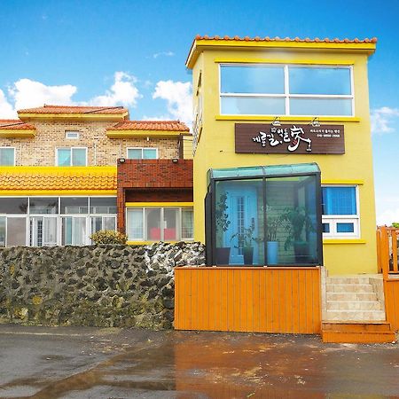 Gyeryonggil Pension Jeju Eksteriør bilde