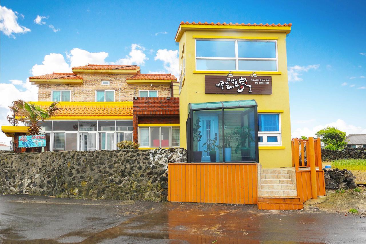 Gyeryonggil Pension Jeju Eksteriør bilde